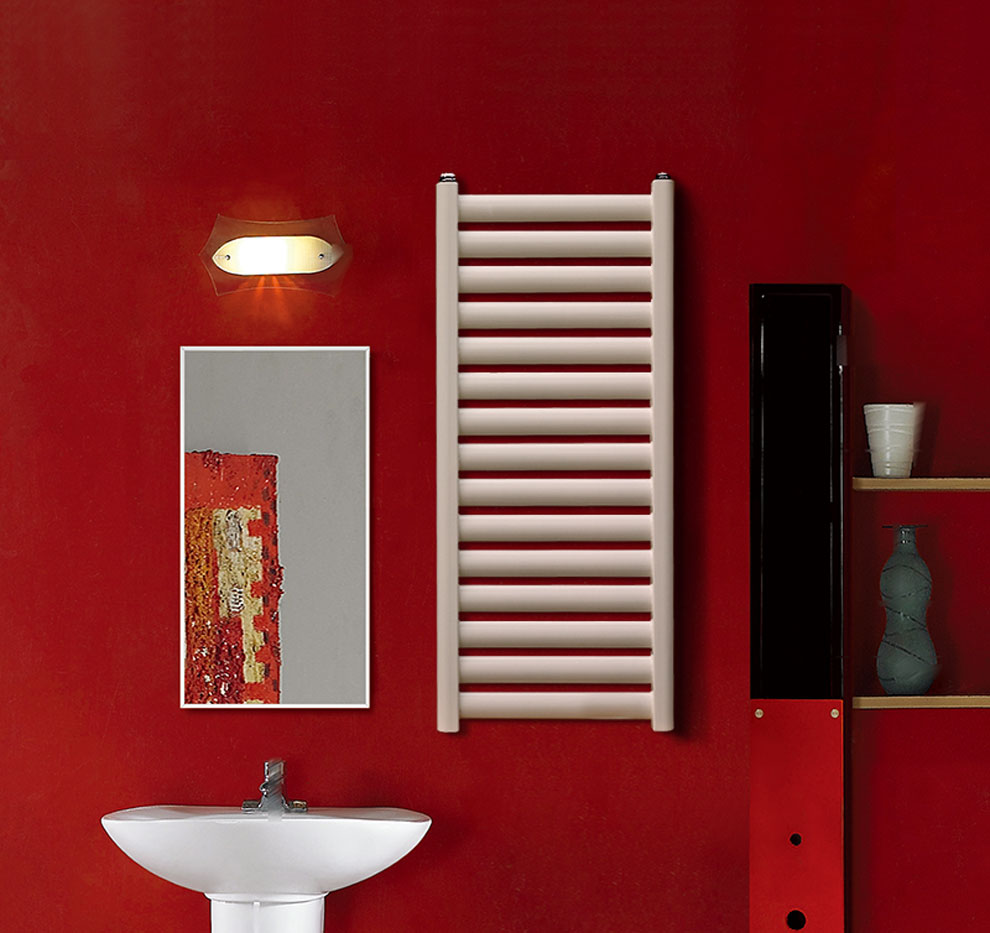 草莓视频污污APP扁管插接云梯